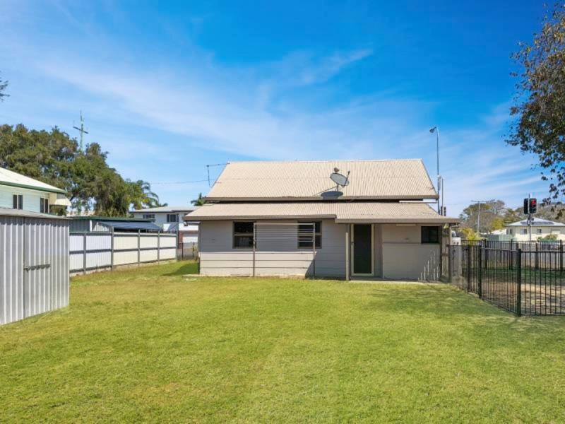 104 Haynes Street, Park Avenue QLD 4701